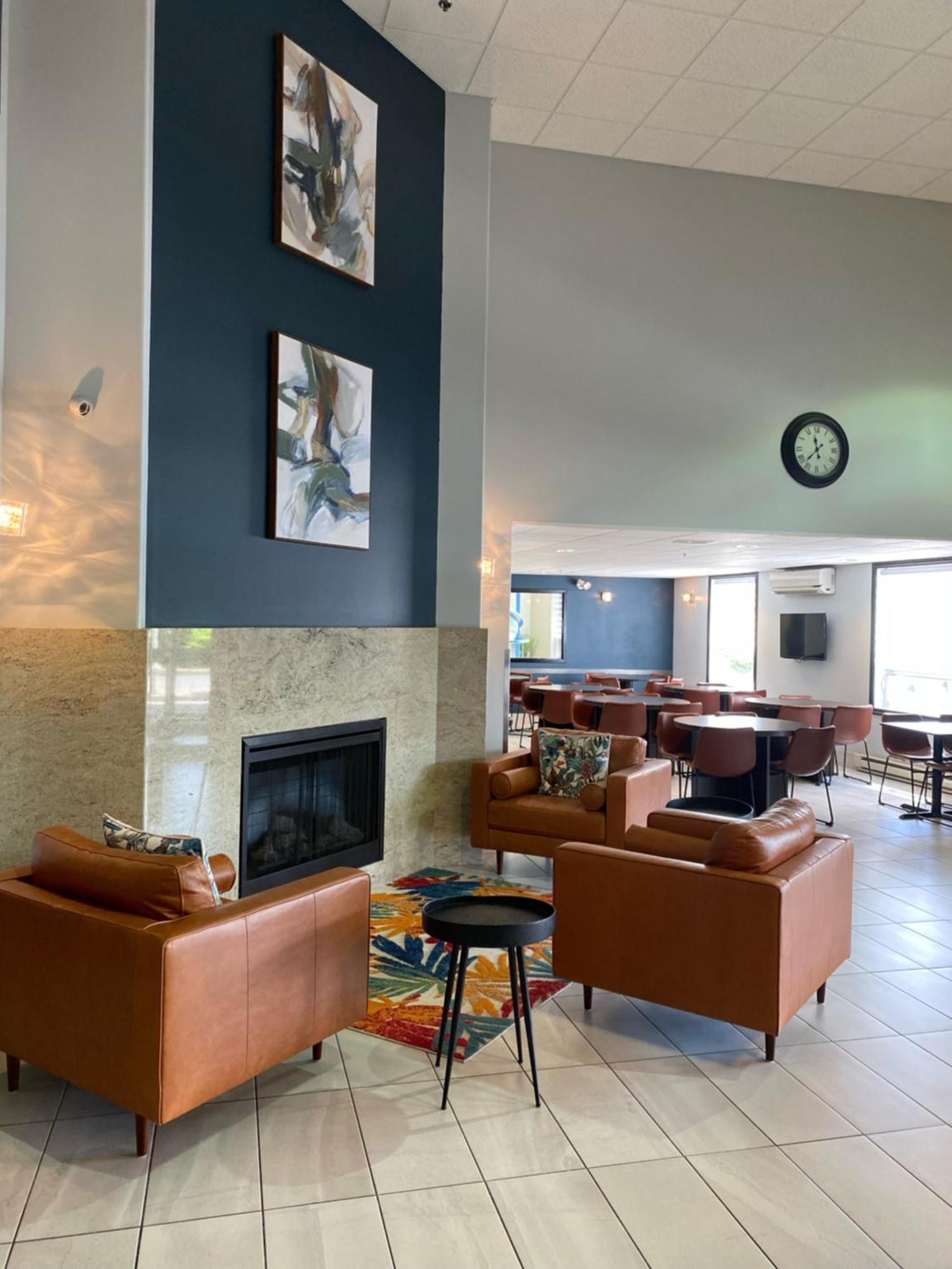Super 8 By Wyndham Lachenaie/Terrebonne Bagian luar foto