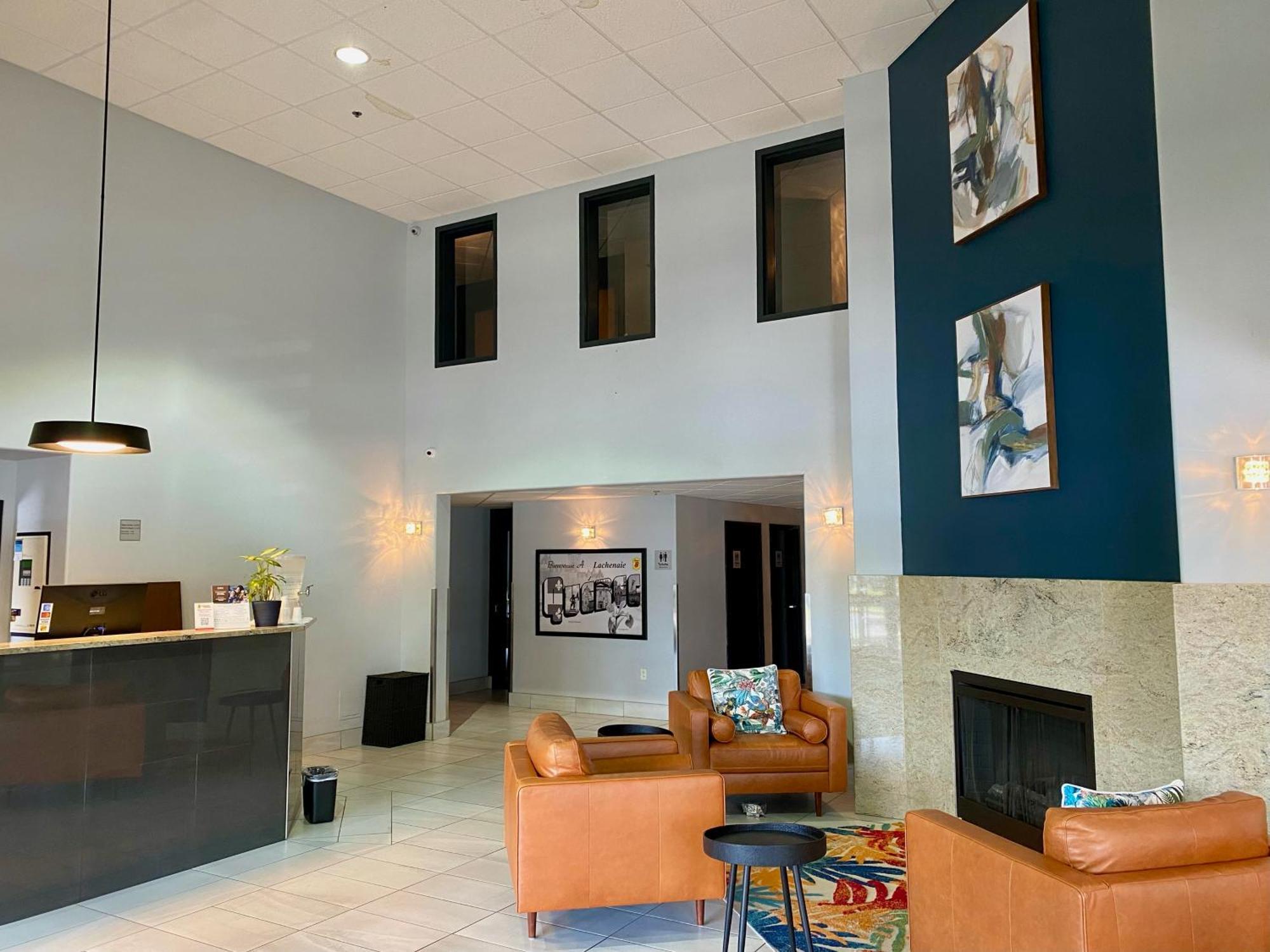 Super 8 By Wyndham Lachenaie/Terrebonne Bagian luar foto