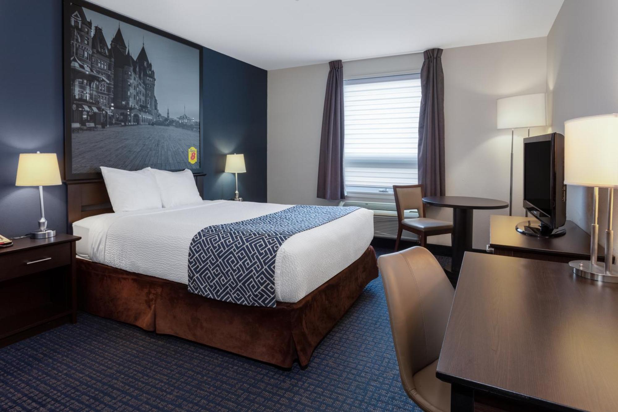 Super 8 By Wyndham Lachenaie/Terrebonne Bagian luar foto