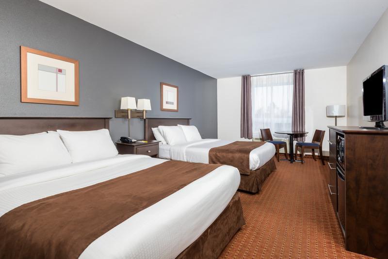 Super 8 By Wyndham Lachenaie/Terrebonne Bagian luar foto