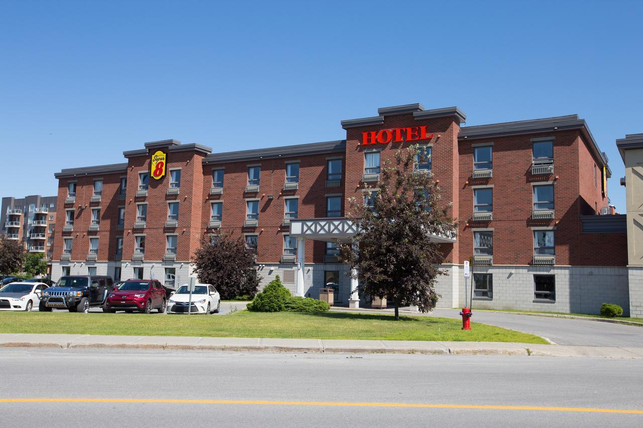 Super 8 By Wyndham Lachenaie/Terrebonne Bagian luar foto